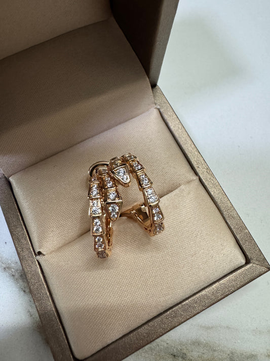 BVLGARI Serpenti 玫瑰金色滿鑽耳環