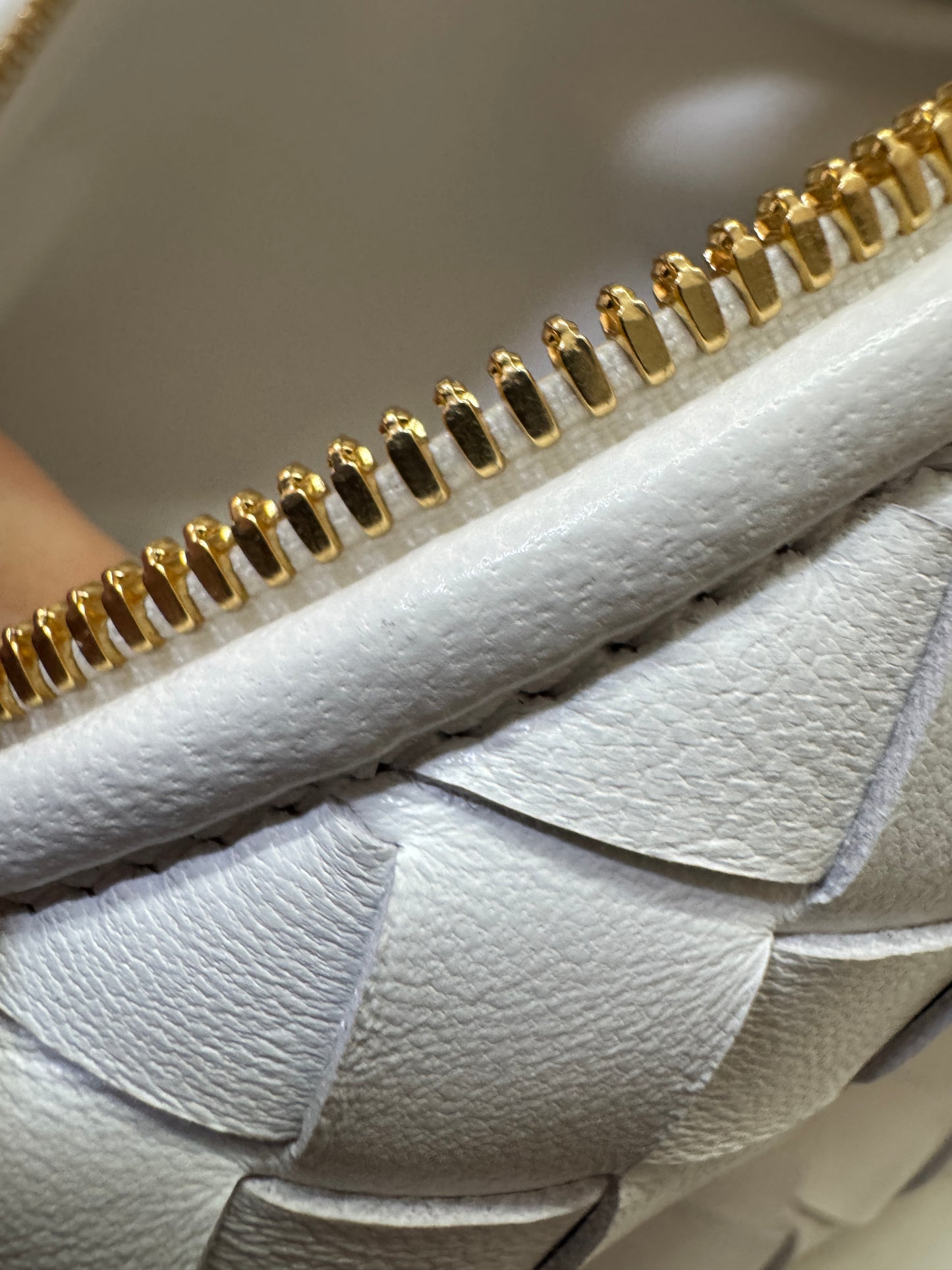 BV Jodie Small 白色