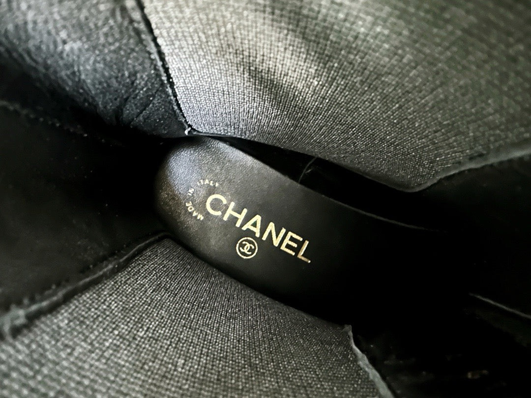 CHANEL 厚底切爾西 Chelsea Boots 漆皮拼牛皮