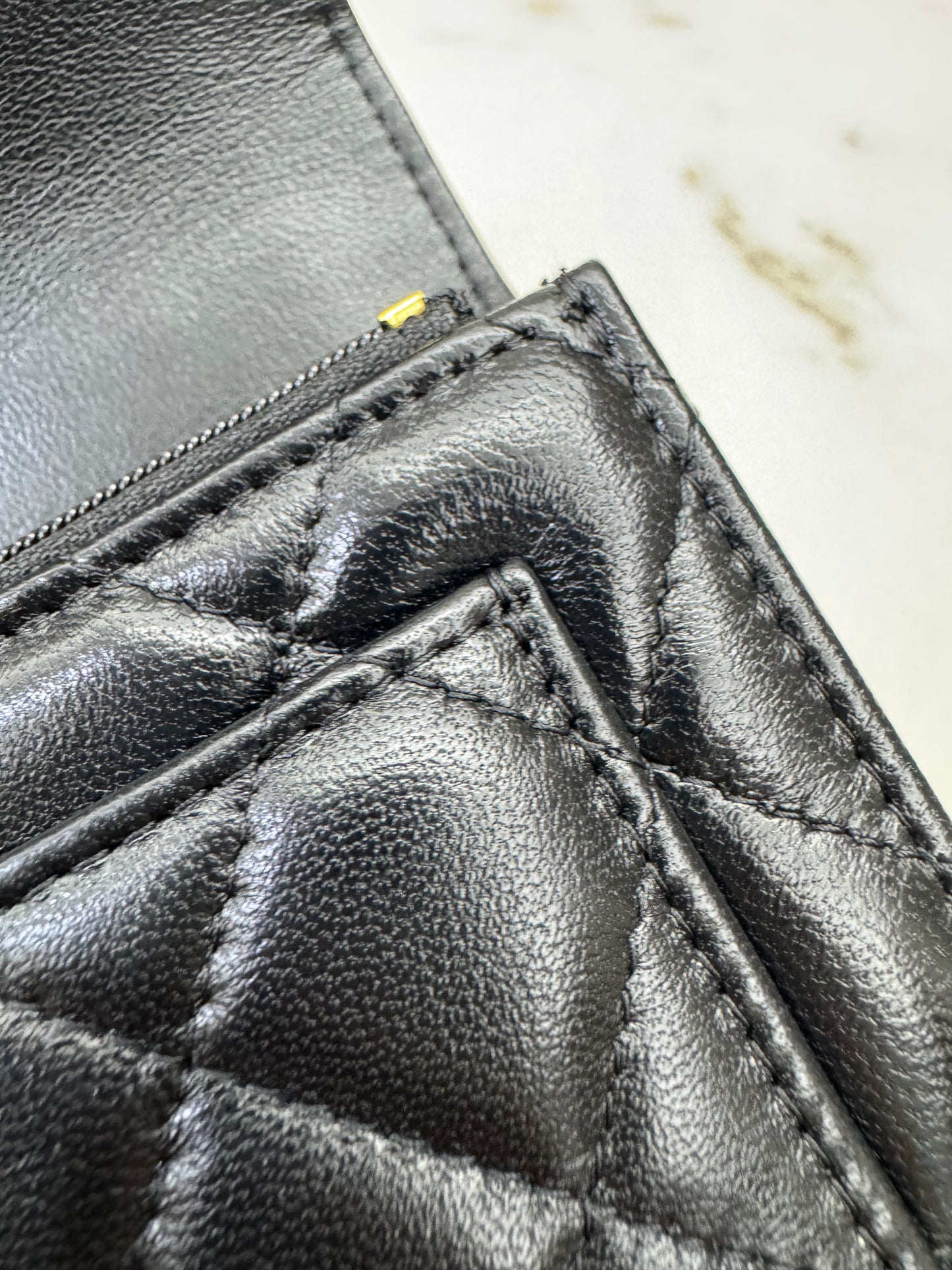 CHANEL 25B 手柄郵差 Wallet on Chain