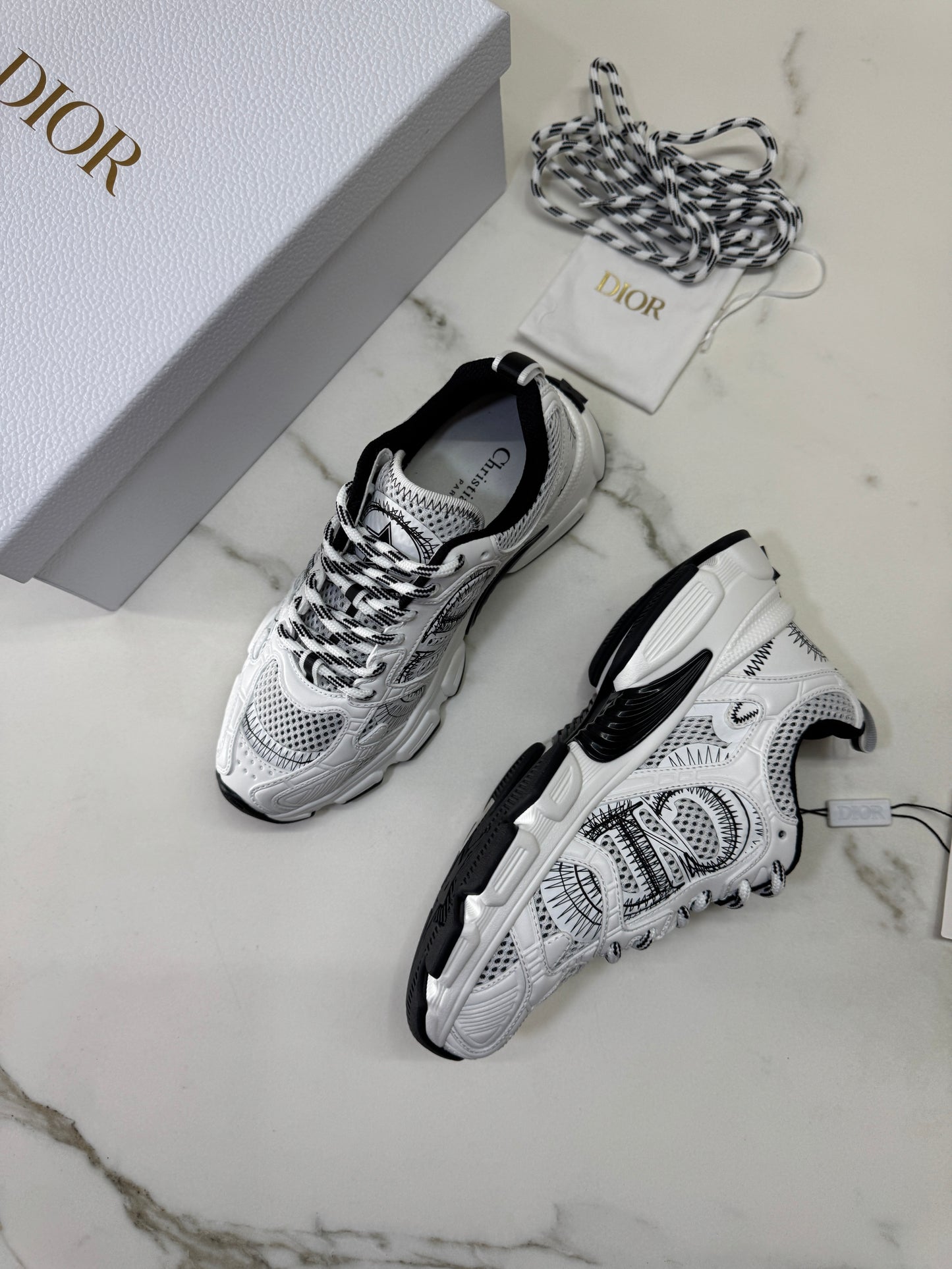 DIOR Chrono 白色