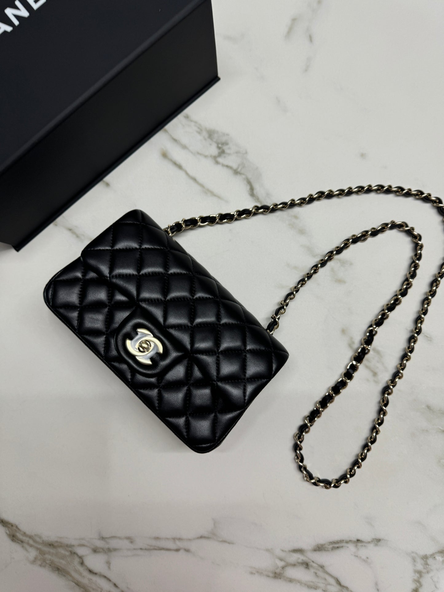 CHANEL CF20 羊皮 黑色淡金扣