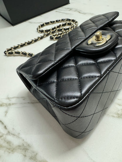 CHANEL CF20 羊皮 黑色淡金扣