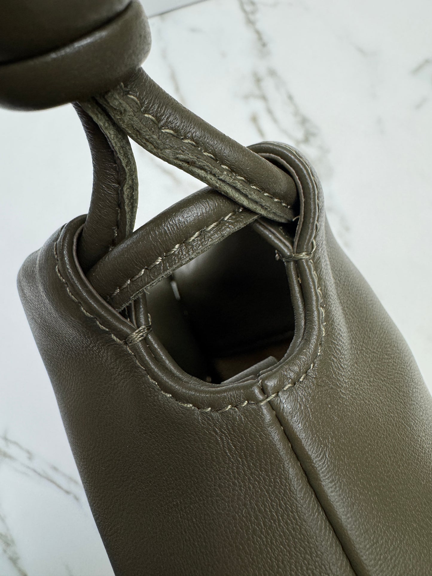 LOEWE Flamenco Purse Medium 卡其綠