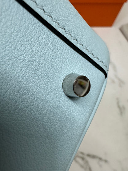 HERMES Mini Lindy 霧霾藍T0 銀扣 swift