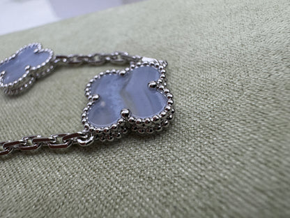 VCA Vintage Alhambra 五花藍玉髓手鏈