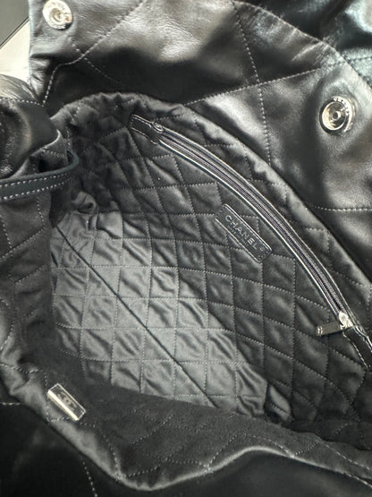 CHANEL 22Bag 黑銀 Small