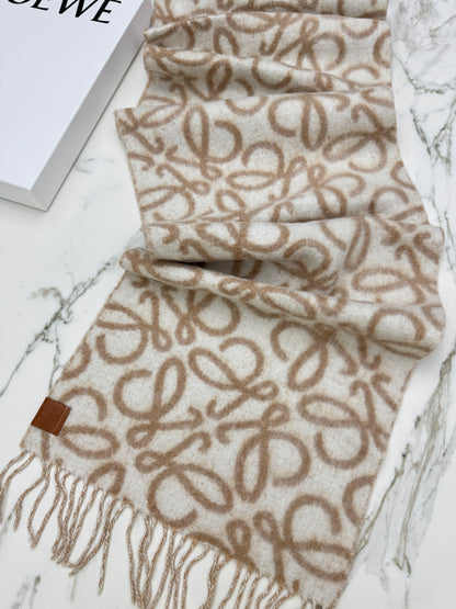 LOEWE 羊駝毛雙面Scarf 奶茶色
