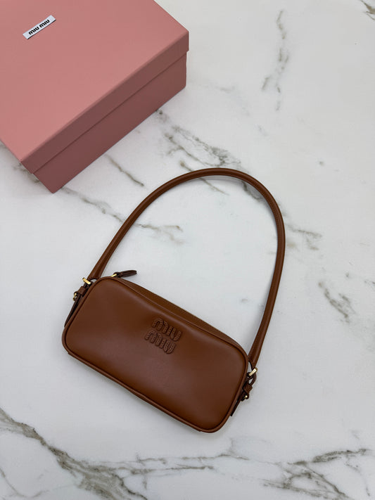 MIU MIU Pouch 麻將包腋下包