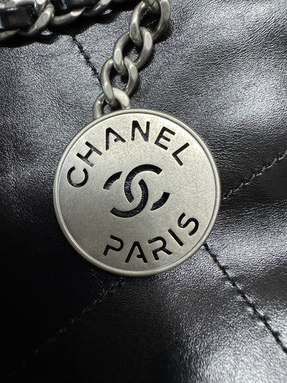 CHANEL 22 Bag Mini 黑銀