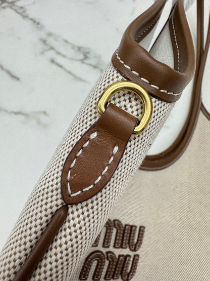 MIU MIU Ivy Tote 帆布 Regular Size