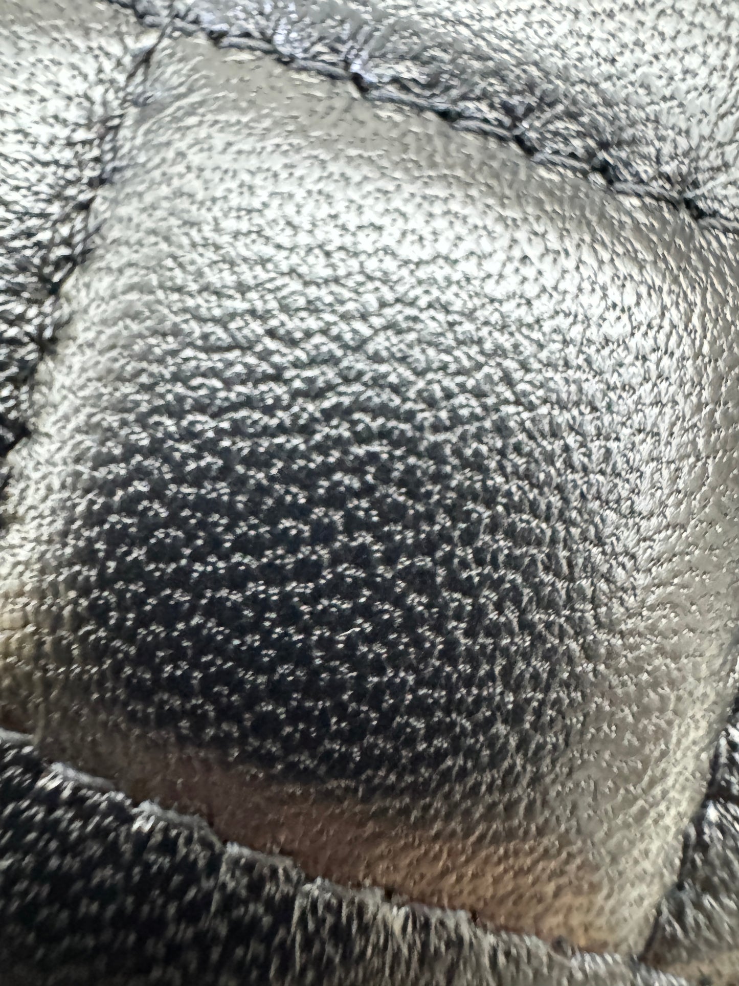 CHANEL 25B 手柄郵差 Wallet on Chain