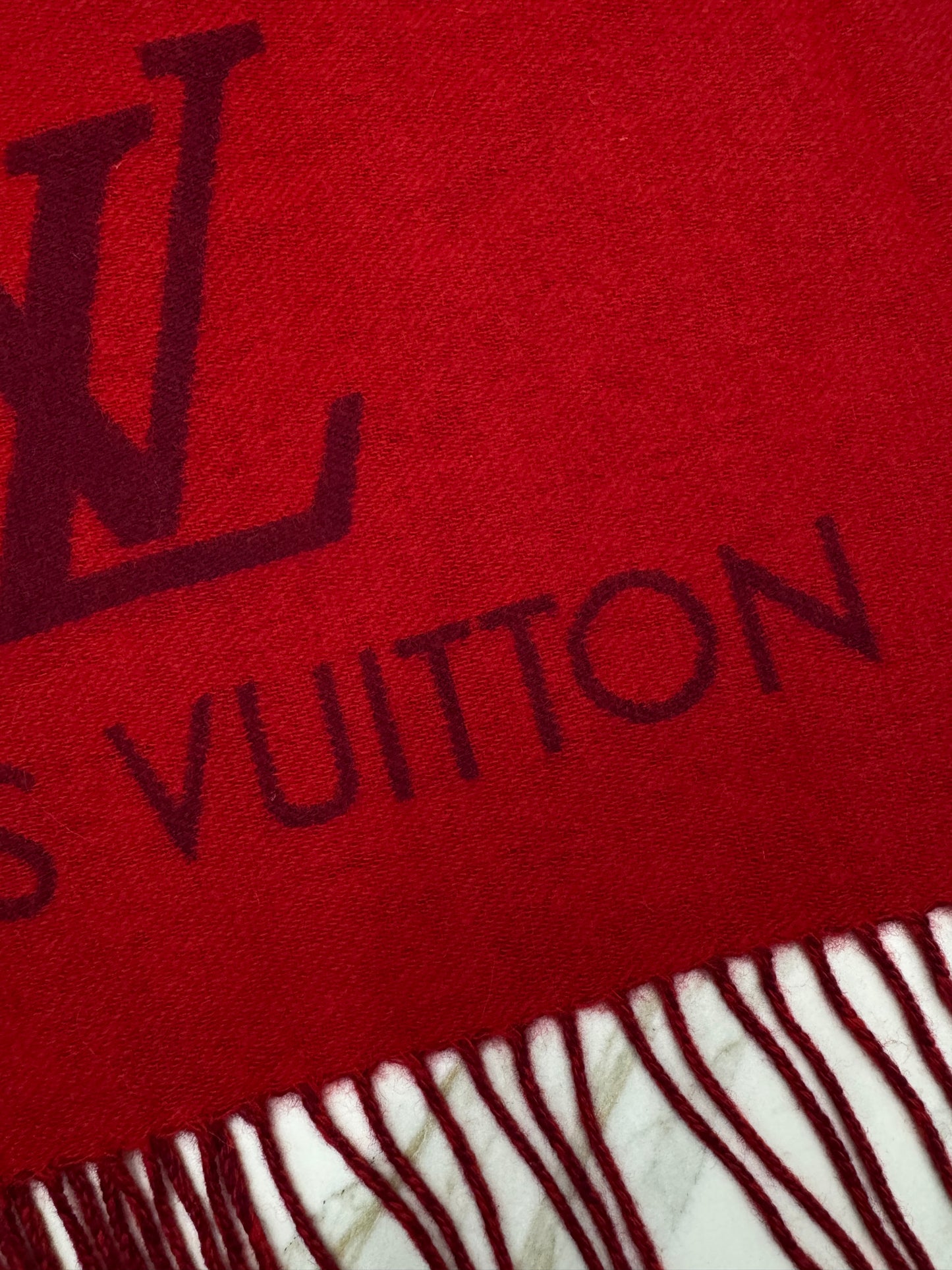 LV Reykjavik Scarf 100% Cashmere Rubis