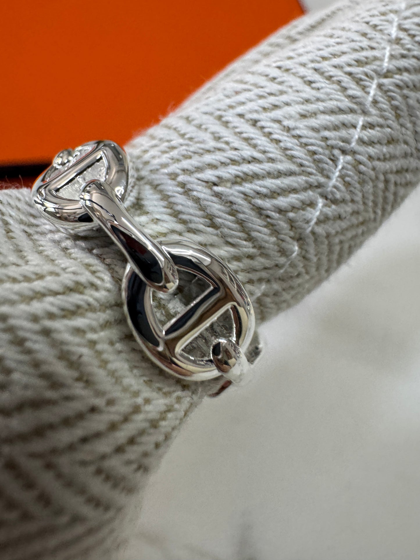 HERMES Chaine d’acre Enchainee 豬鼻戒指