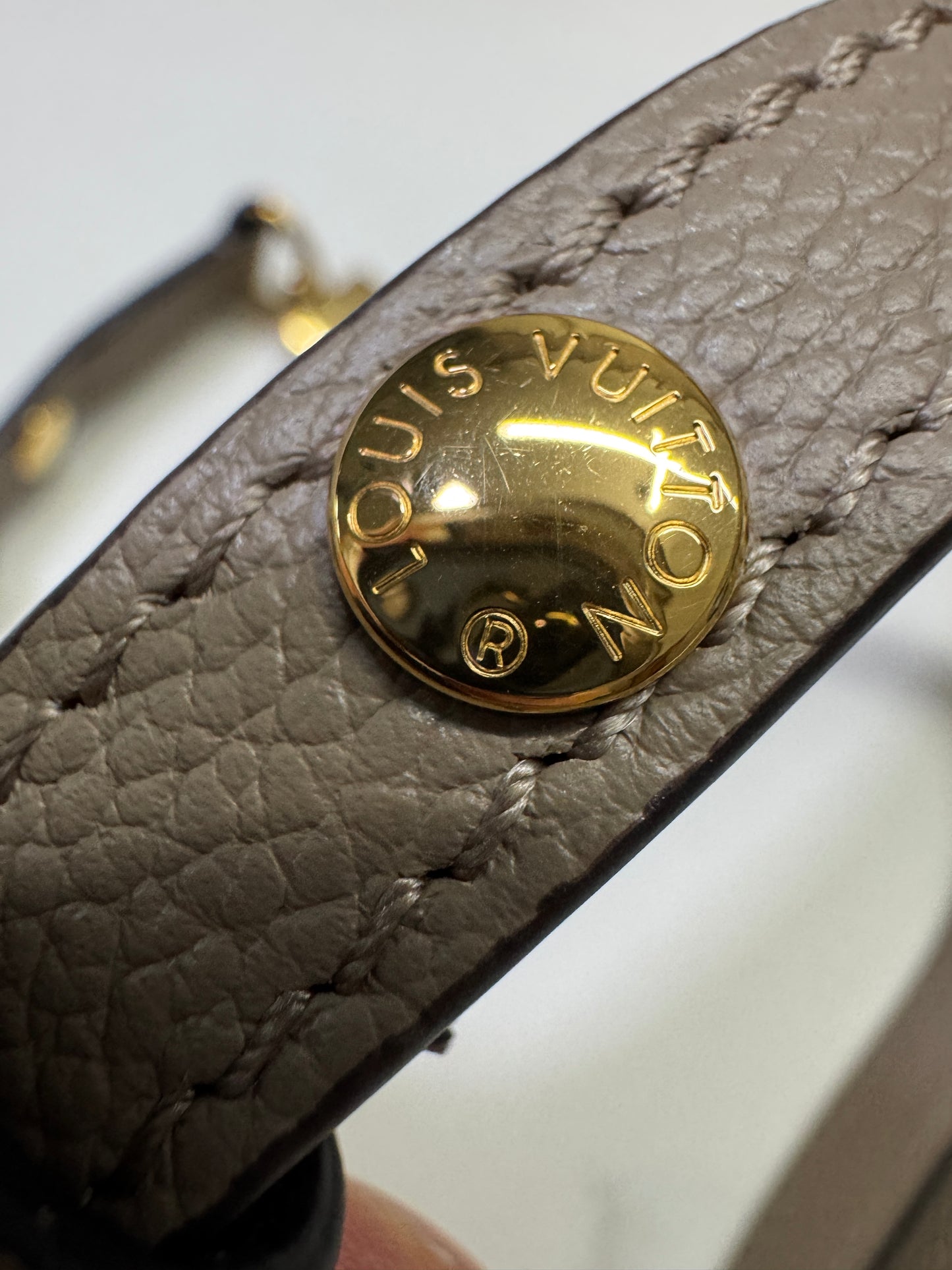 LV Pochette Metis 大象灰