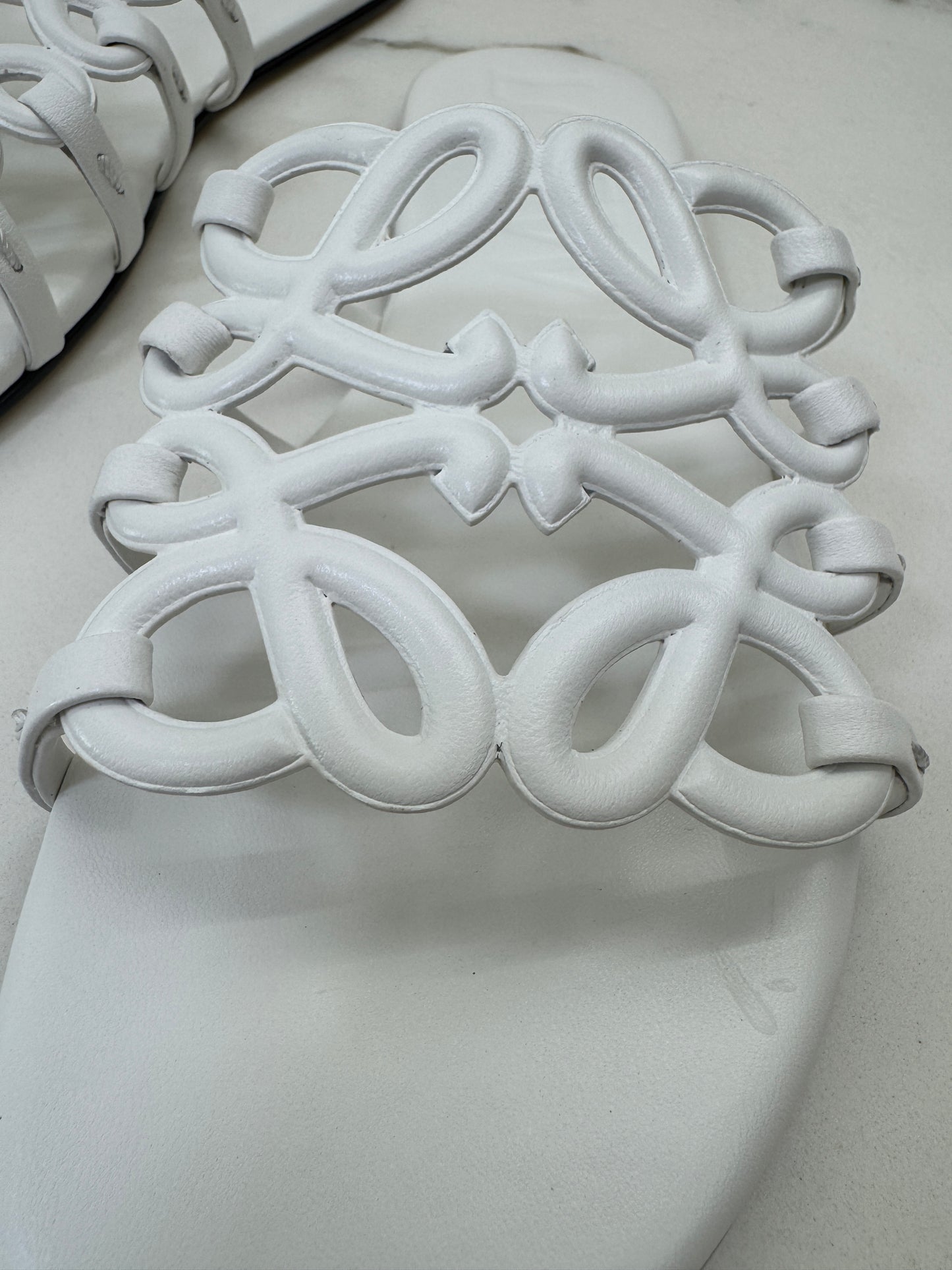 LOEWE Anagram 拖鞋