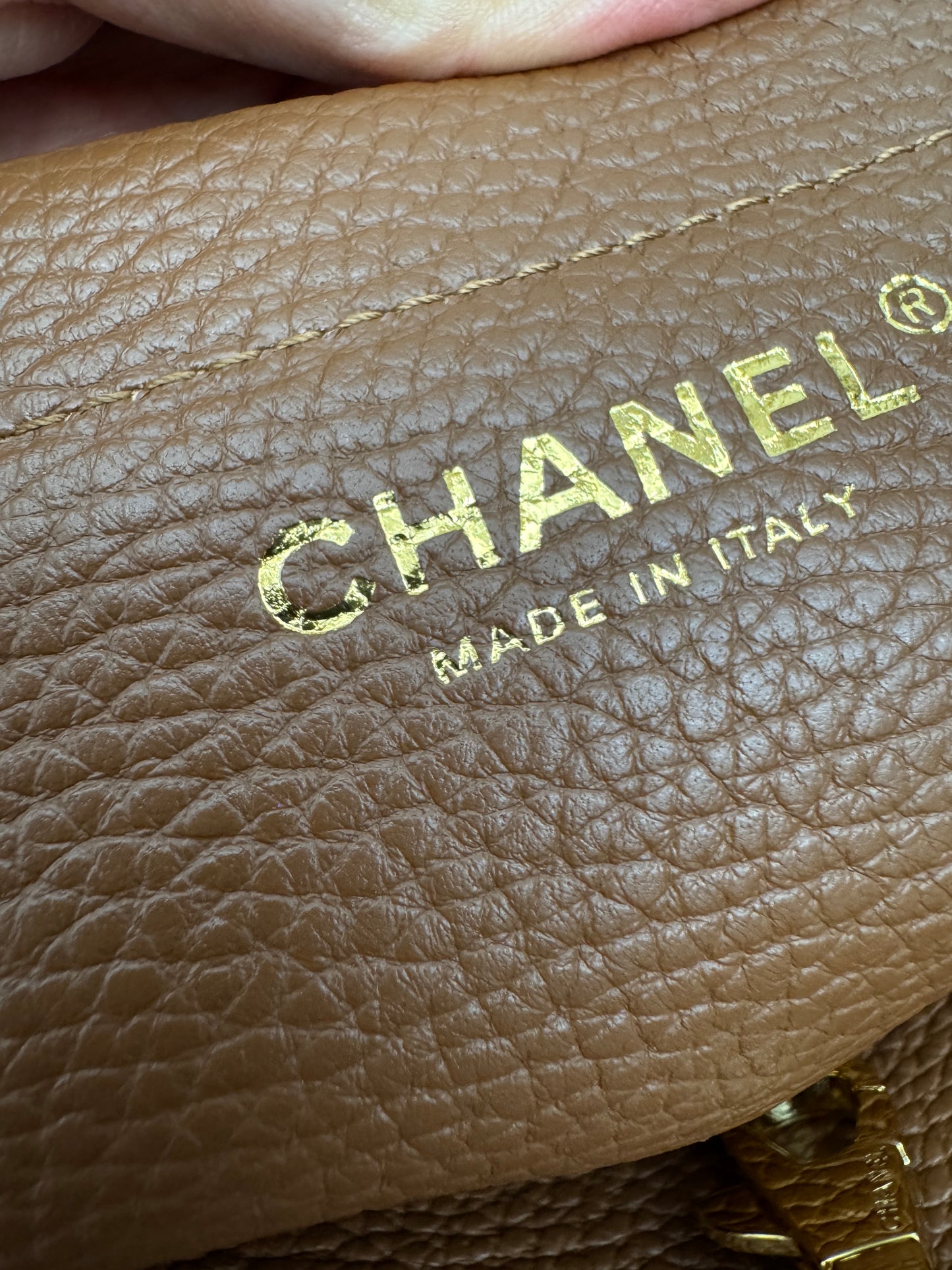 CHANEL 26S Shopping Bag 法棍包 焦糖棕