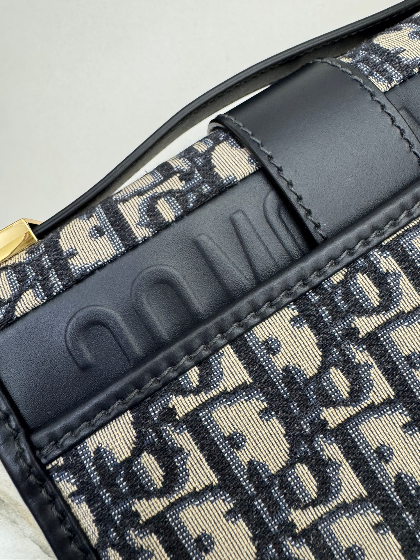 DIOR 30 Montaigne Small Blue Oblique