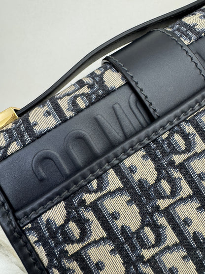 DIOR 30 Montaigne Small Blue Oblique