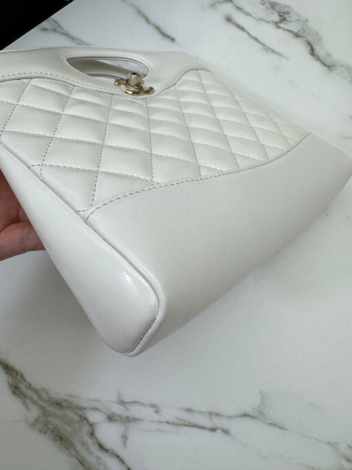 CHANEL Mini 31Bag 油蠟羊皮 白色 新版