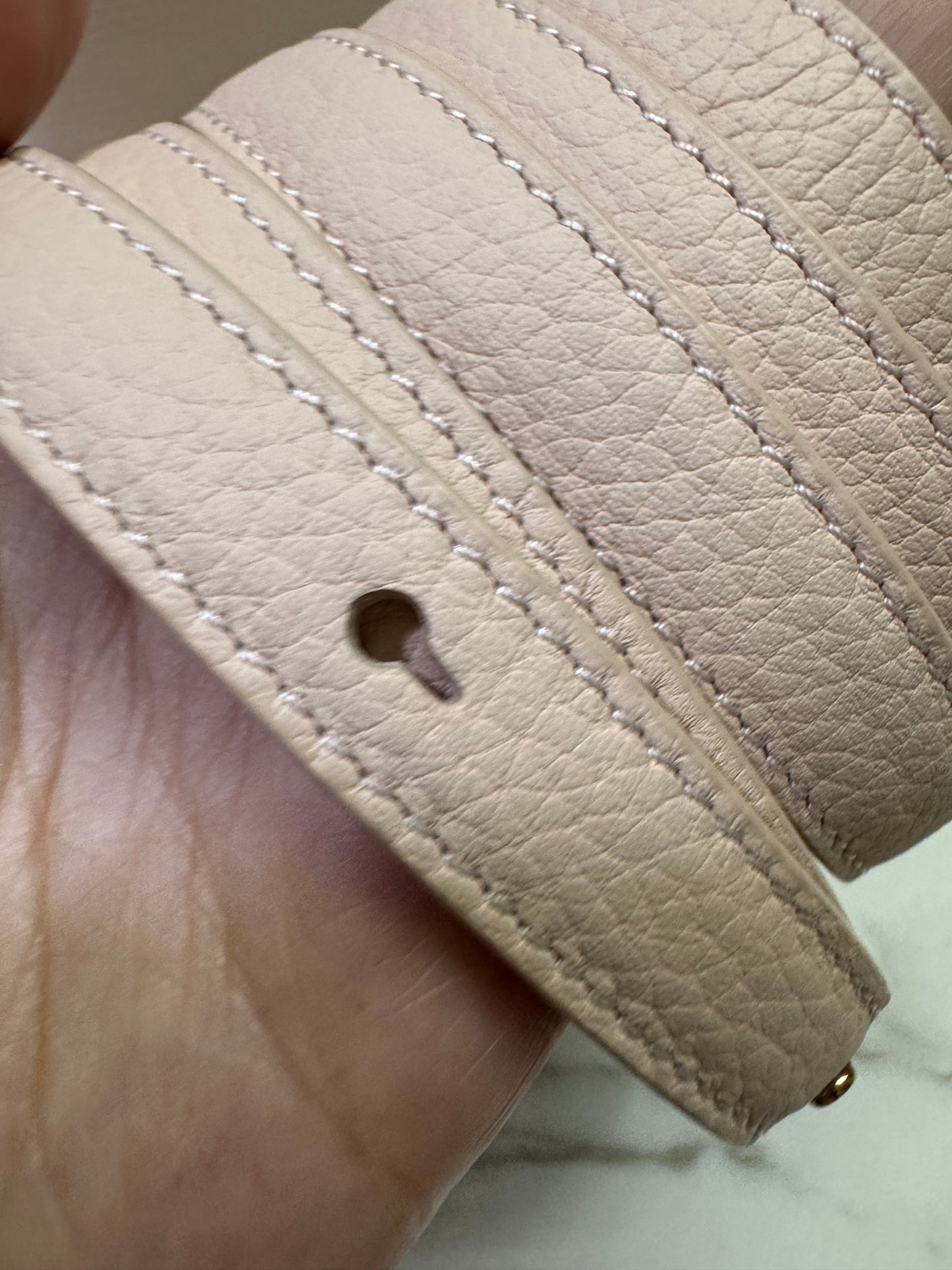 LORO PIANA Extra Pocket 19 奶油蜂蜜色 Creamed Honey