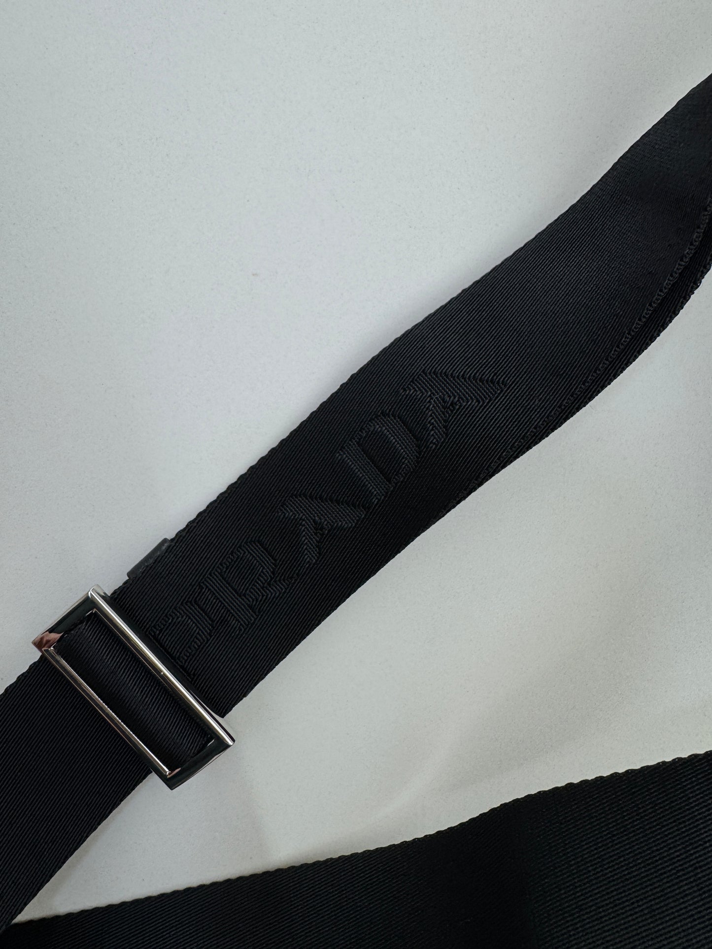 PRADA Explore 男裝 Re-nylon