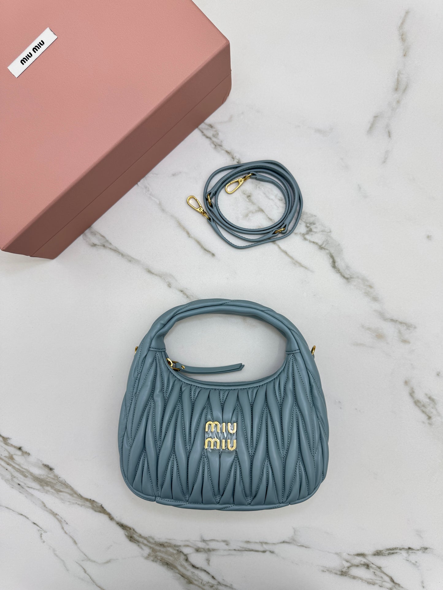 MIU MIU Wander Small 湖水藍