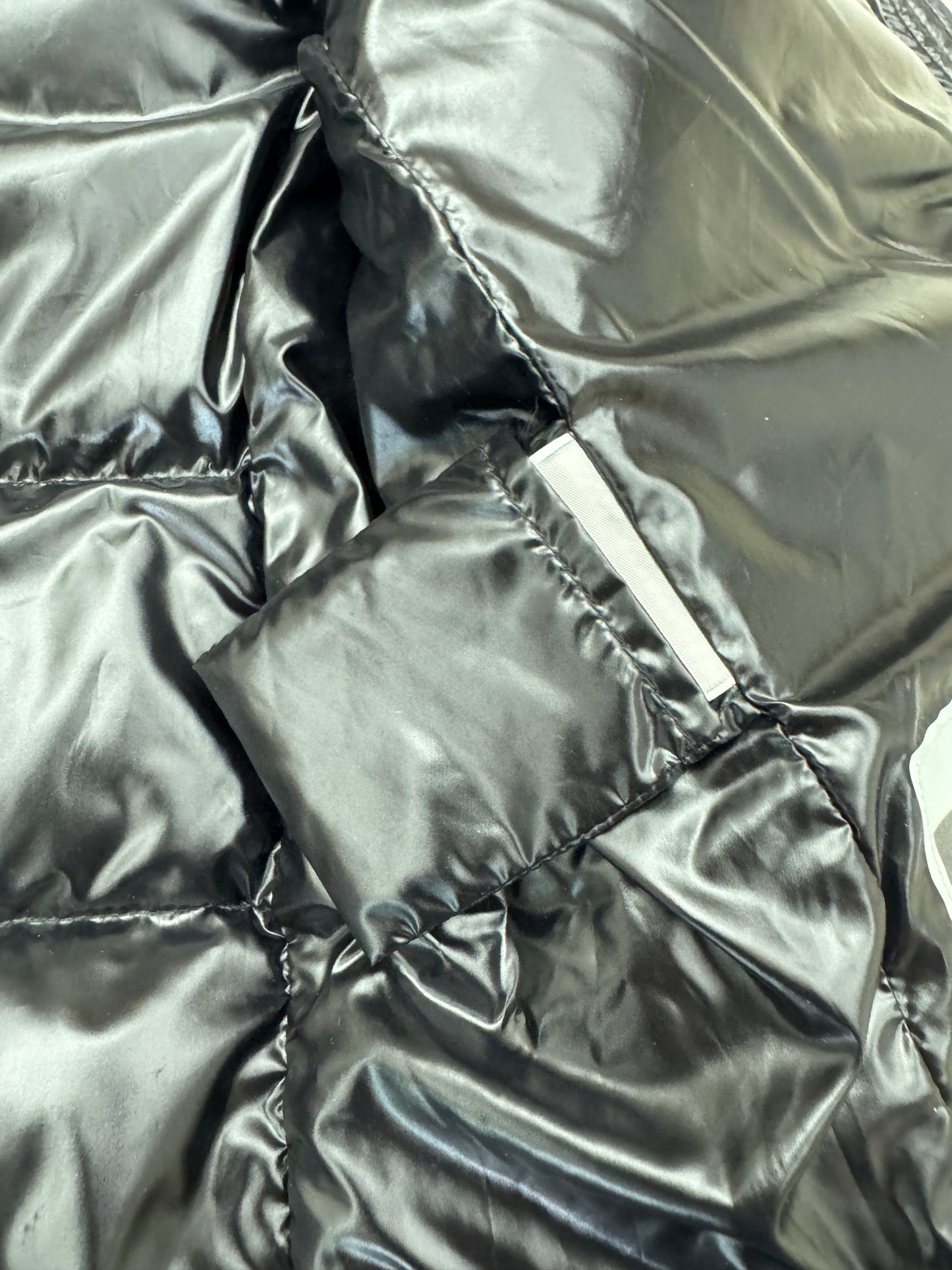 MONCLER Ghany Gilet 背心馬甲羽絨 Nylon Laque Down