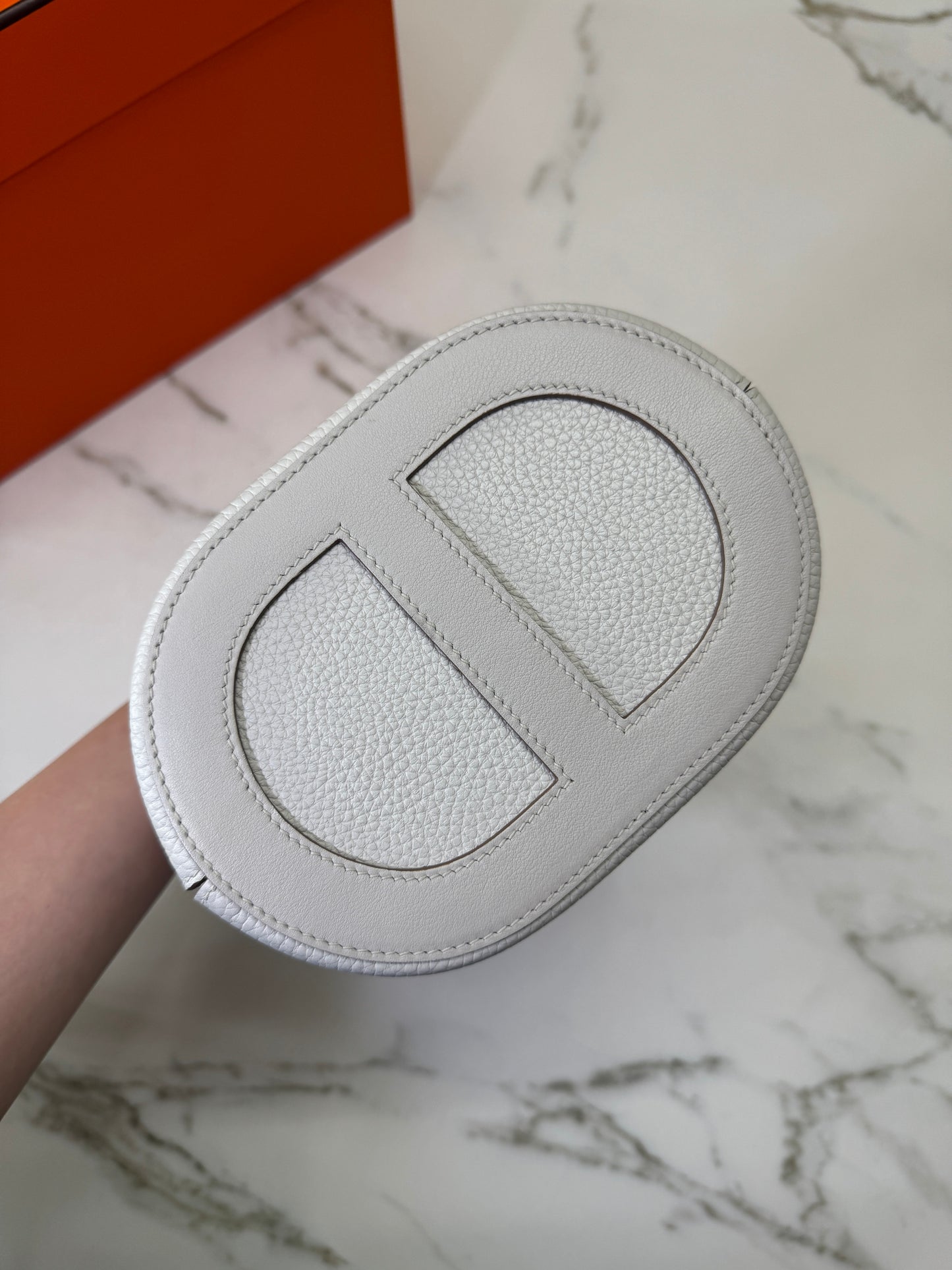 HERMES In The Loop 豬鼻菜籃子 M4奶灰色銀扣 Gris Pale PHW