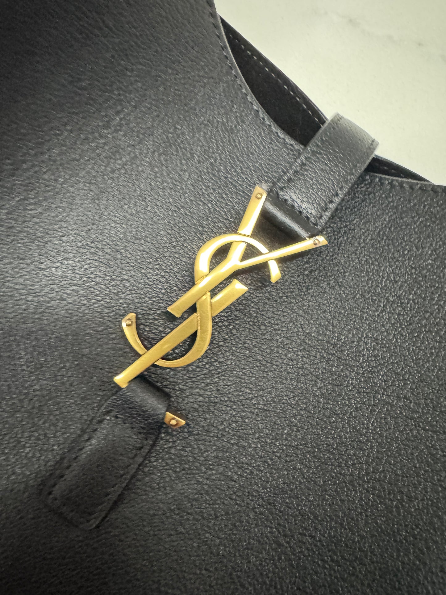 YSL LE 5 A 7 Hobo Large