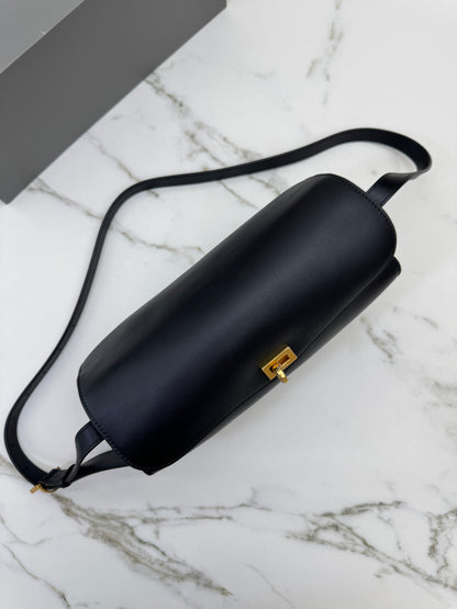 BALENCIAGA Le 7 Hobo
