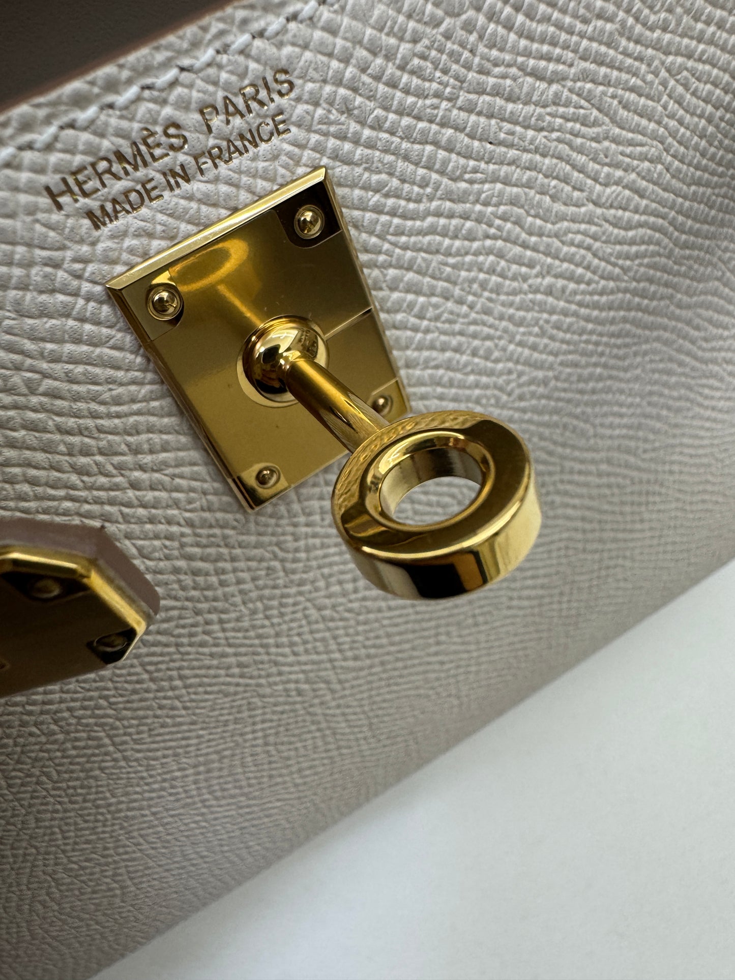 HERMES Mini Kelly II 奶昔白金扣 Epsom GHW