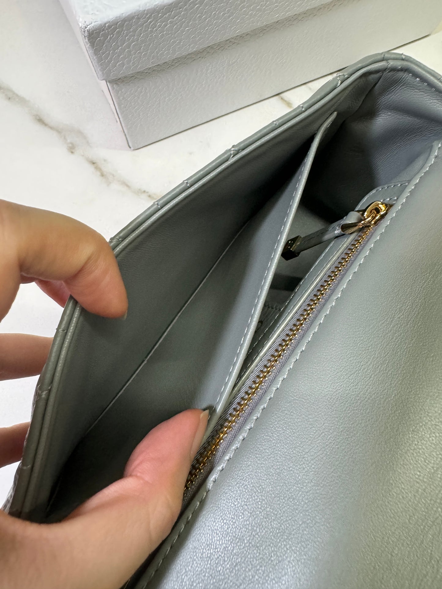 DIOR Caro 石灰色 小號