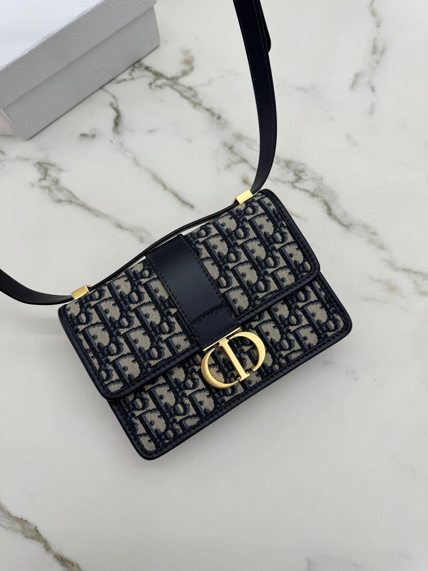 DIOR 30 Montaigne Small Blue Oblique