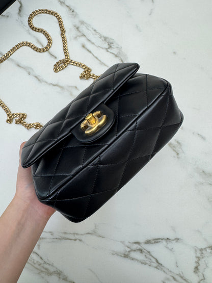 CHANEL 25P 愛心金球羊皮 黑色