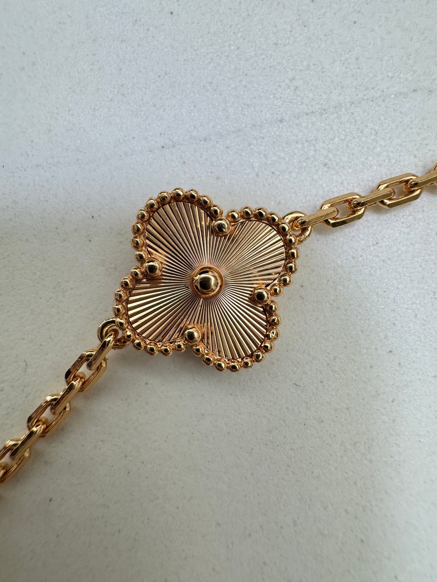 VCA Vintage Alhambra Bracelet 紅玉髓玫瑰金鐳射