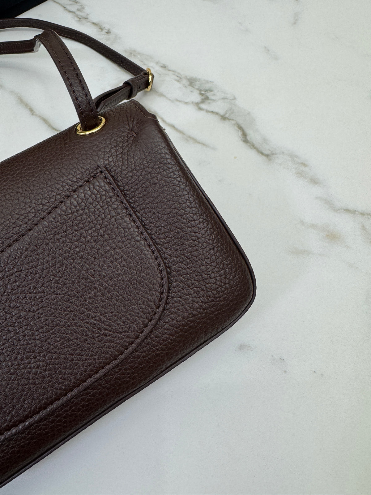 CHANEL Mini Maxi Flap 巧克力色
