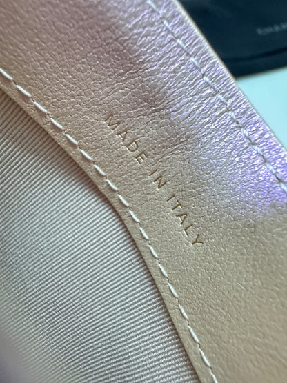 CHANEL 21C 裸粉色卡包