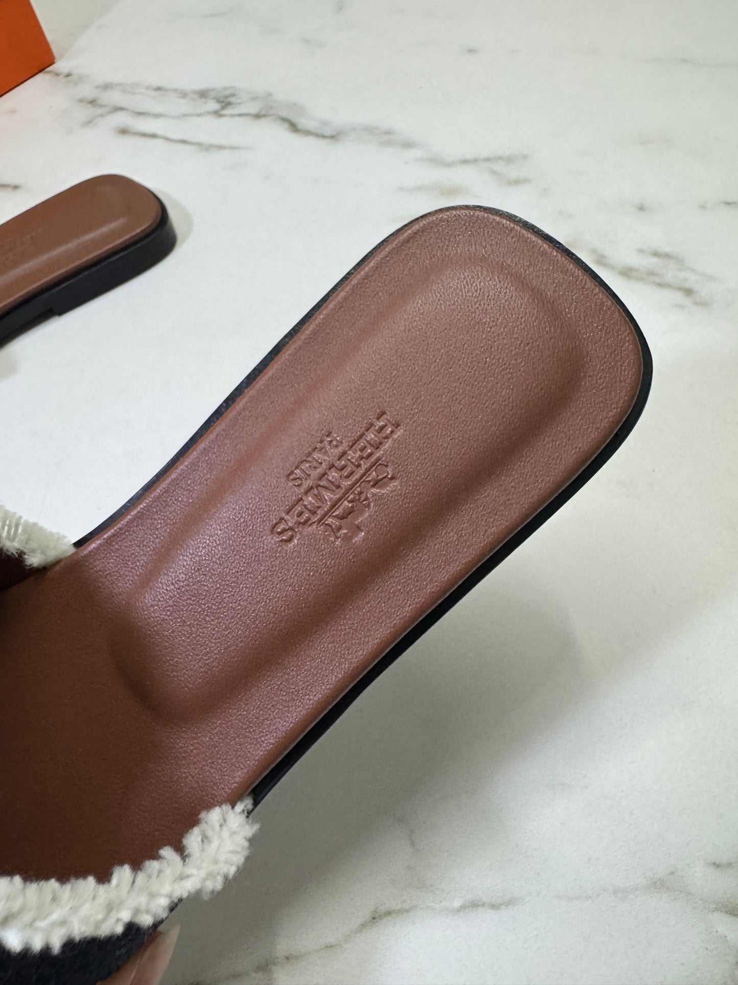 HERMES Oran 深藍牛仔拖鞋