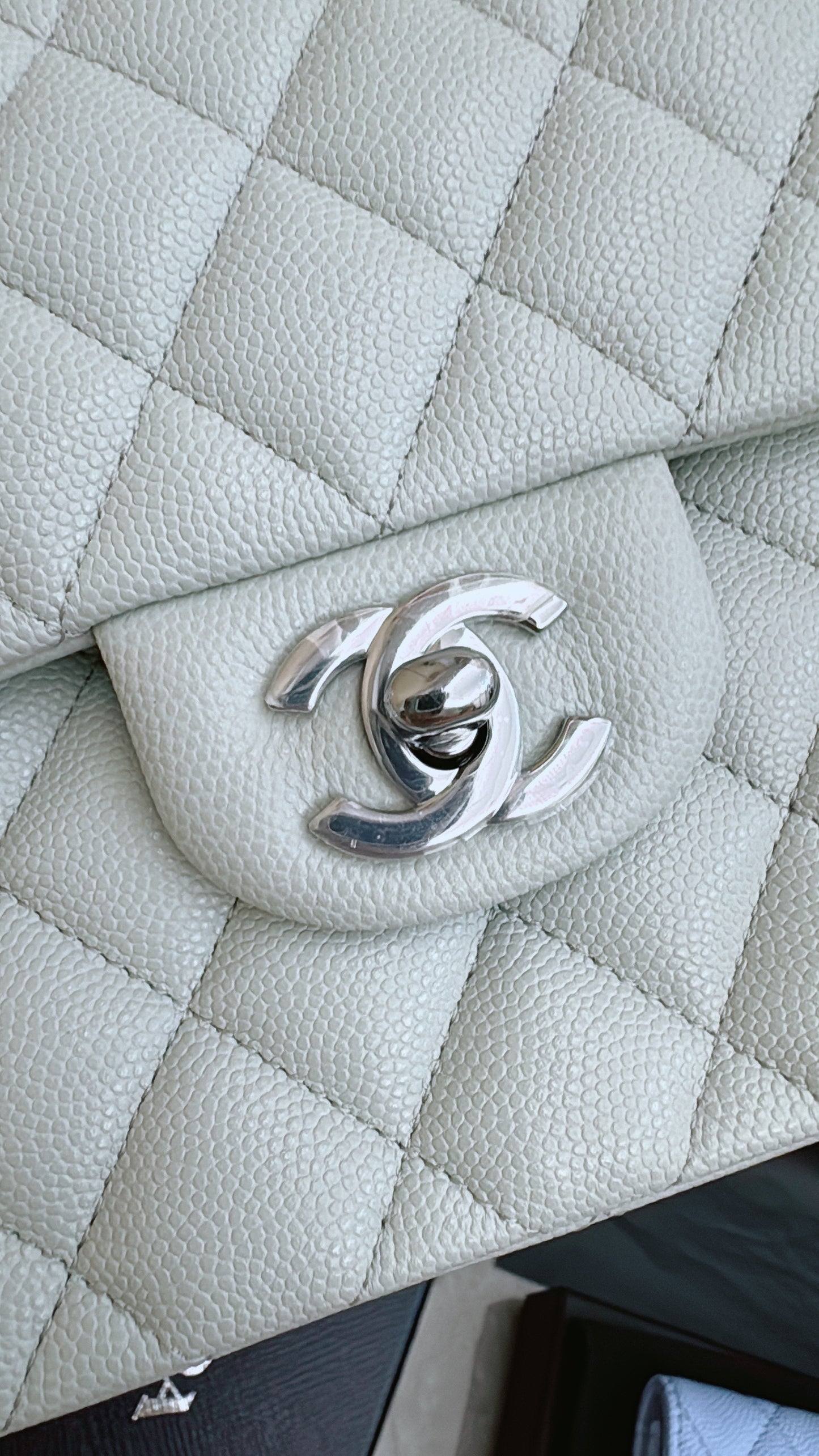 CHANEL CF23 淺灰藍色 魚子醬牛皮 銀扣