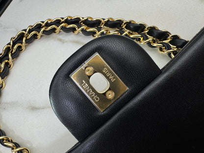 CHANEL CF25 Medium 黑金羊