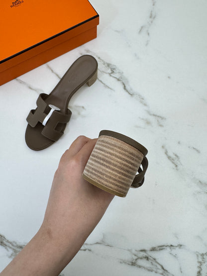 HERMES Oasis 大象灰 Etoupe