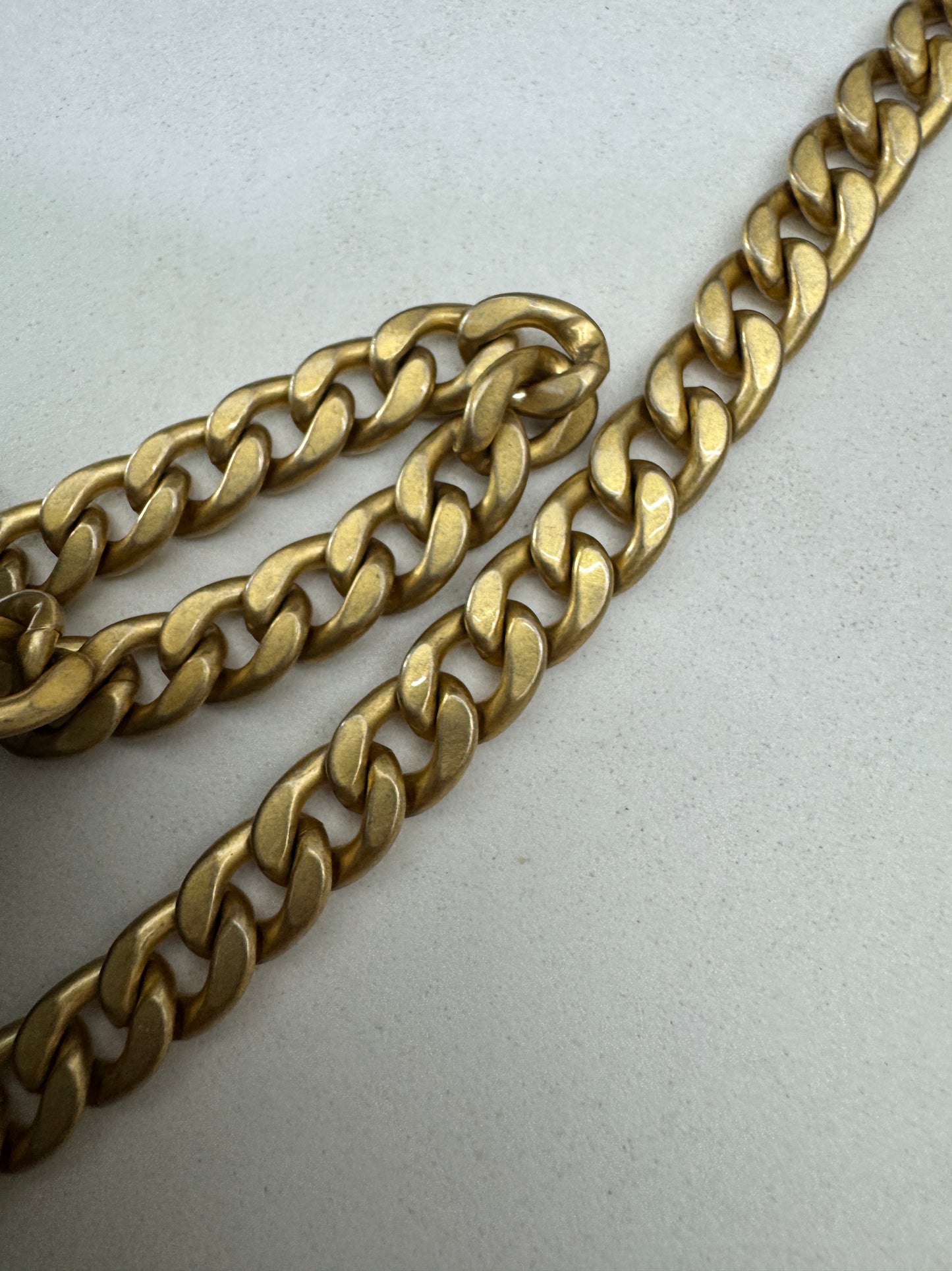 CHANEL 愛心金球 灰色 Mini Flap Bag 20cm