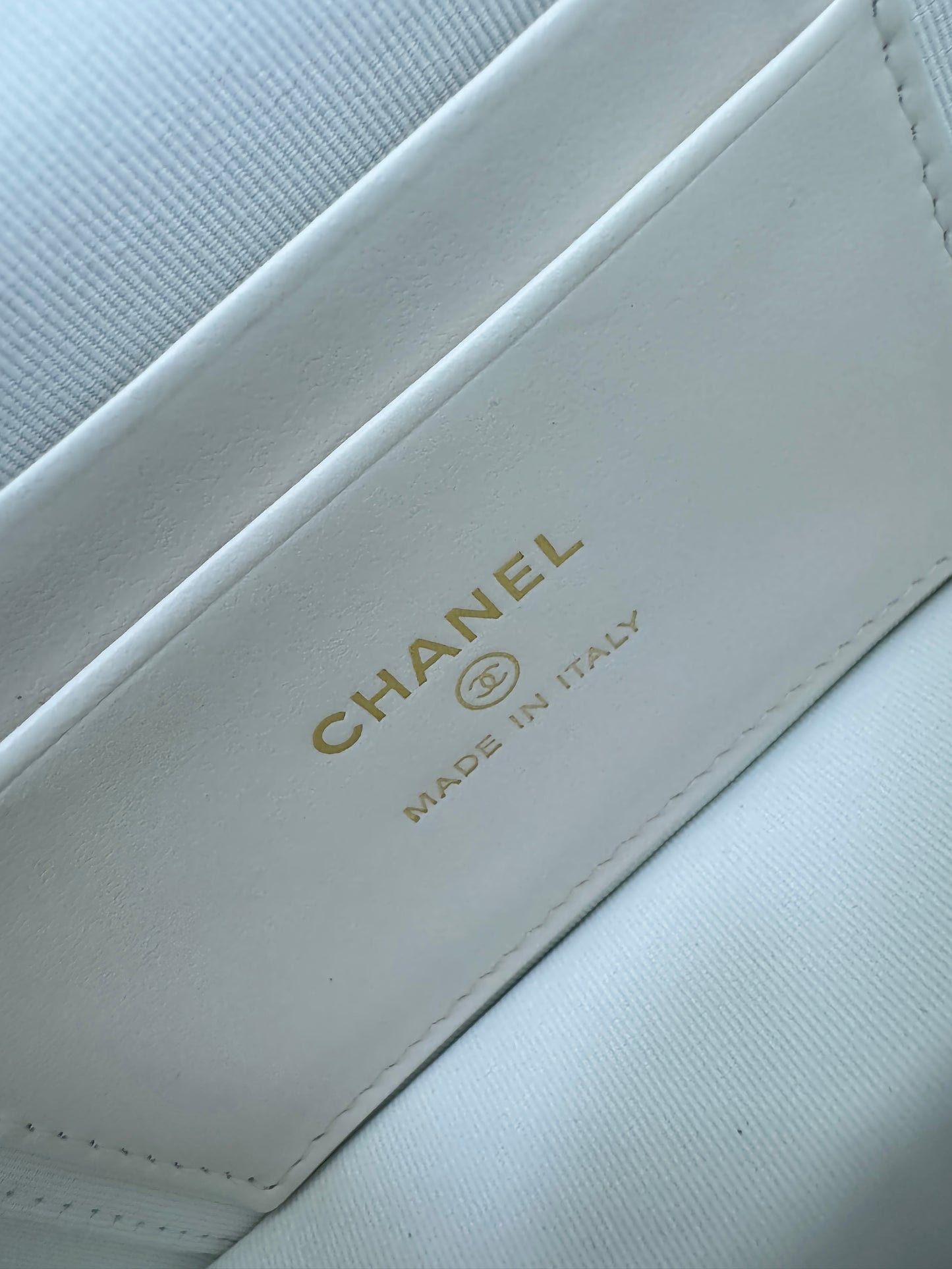 CHANEL 25C LP盒子包 白色 Vanity