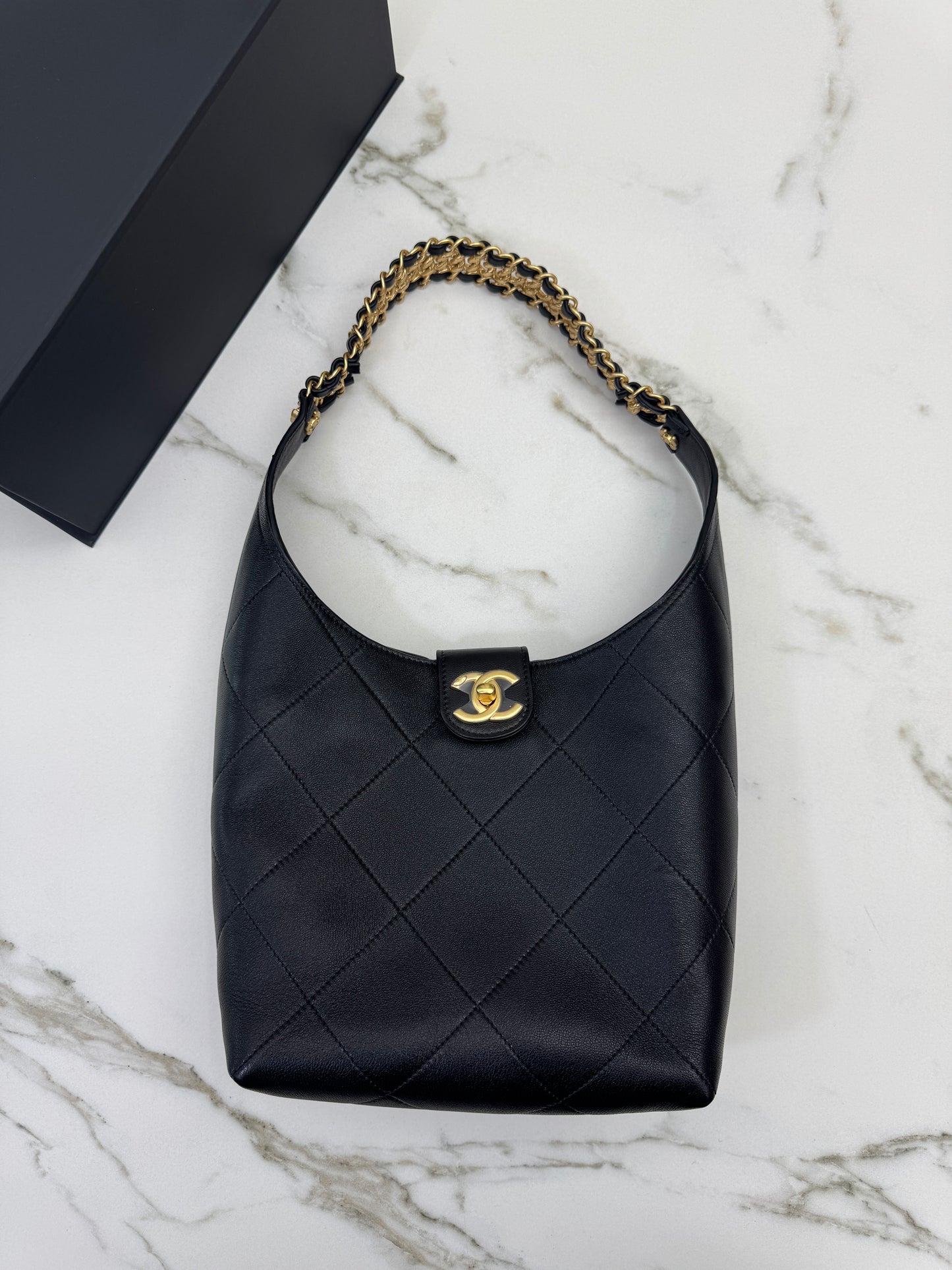 CHANEL 25P Hobo Small