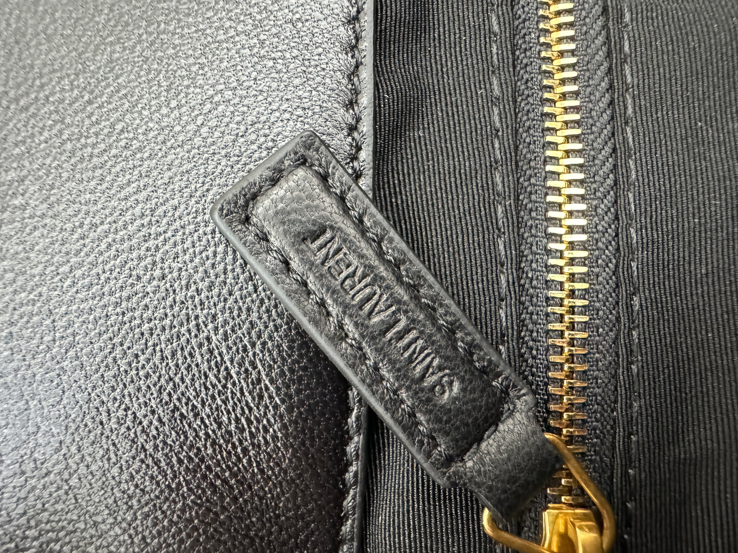 YSL Jamie 4.3 Large