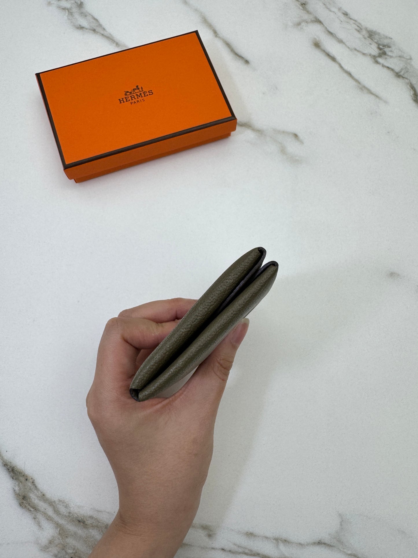 HERMES Calvi Duo 大象灰山羊皮 Etoupe Chevre Mysore