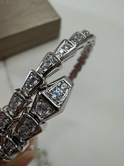 BVLGARI Serpenti 滿鑽手鐲 白金色