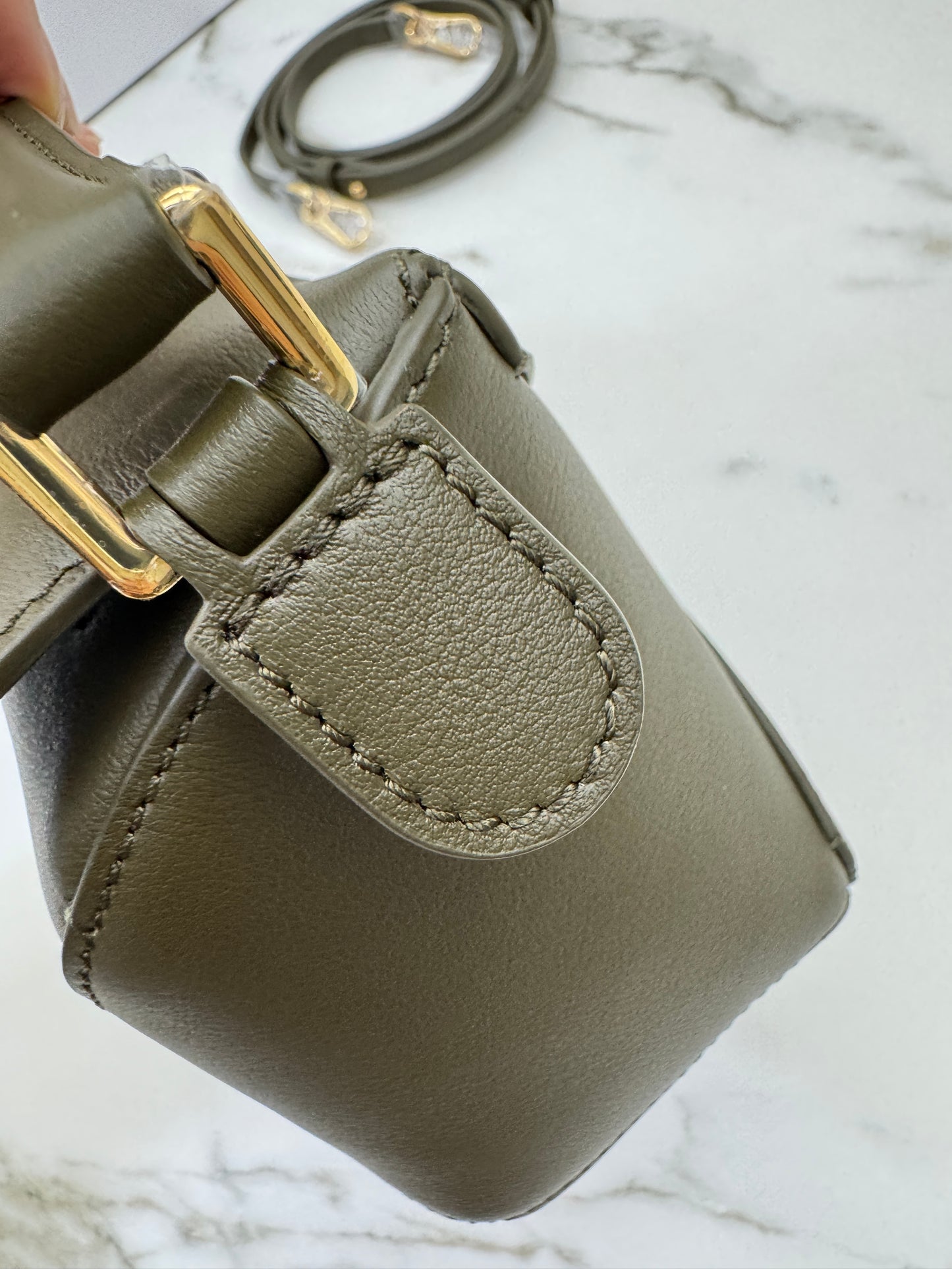 LOEWE Mini Puzzle 深卡其綠