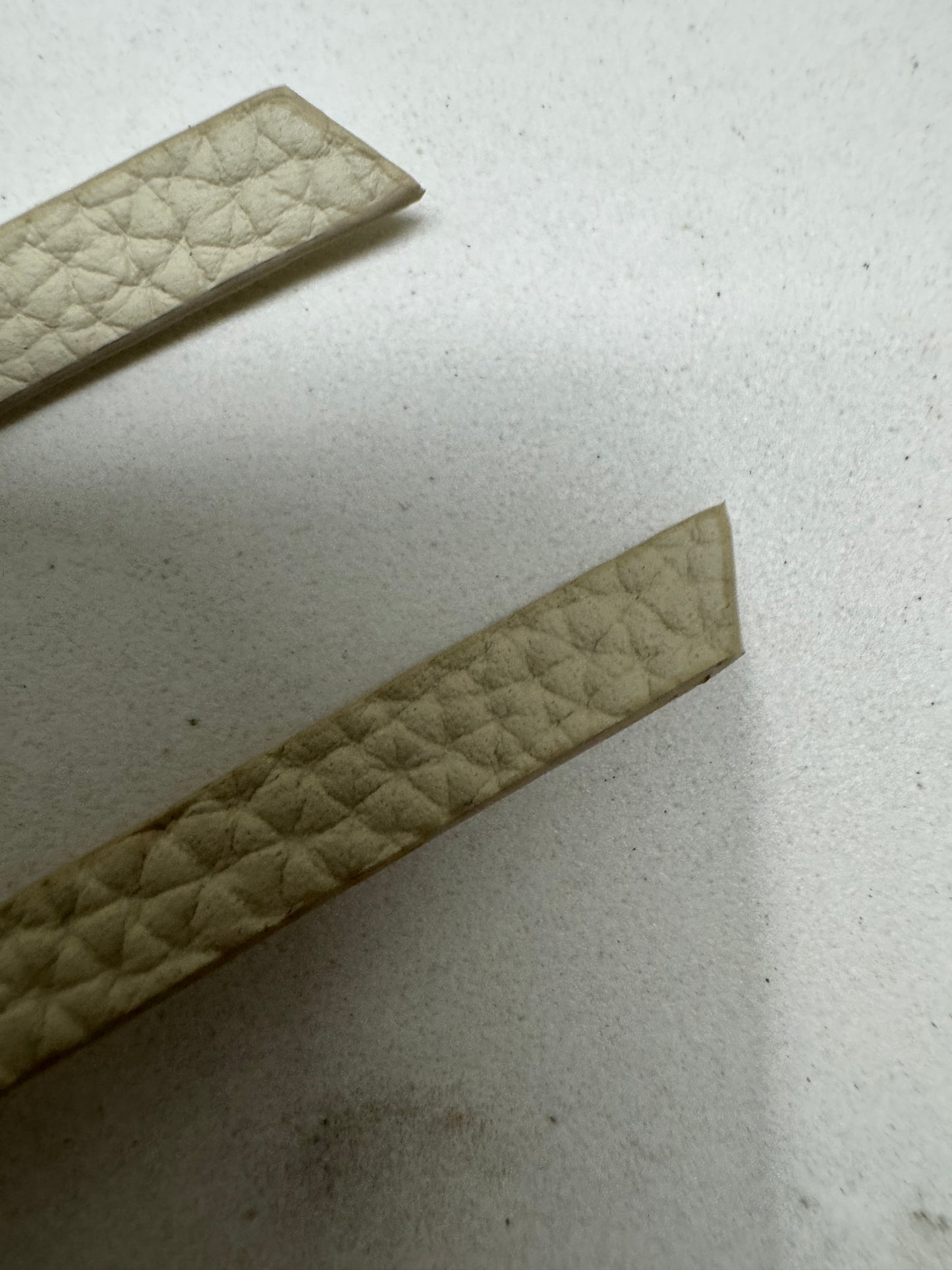 THE ROW N/S Park 奶白色 Medium